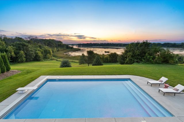 26022 Sunset Drive, Chisago City, MN 55013