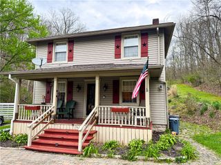125 Mcgrew Rd, Jefferson Hills, PA 15025