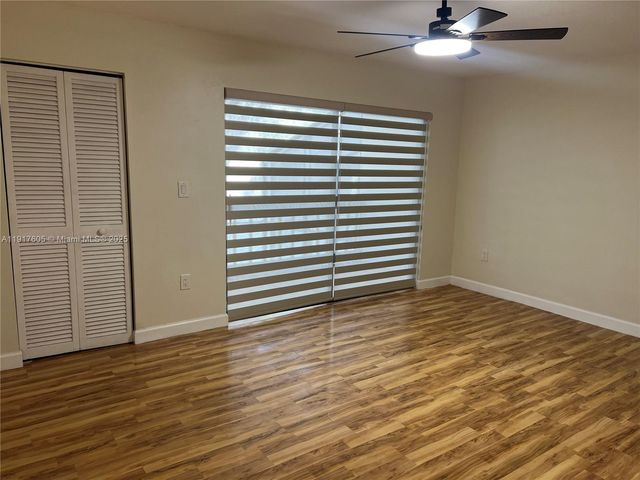 10022 NW 41st St 36-4, Doral, FL 33178