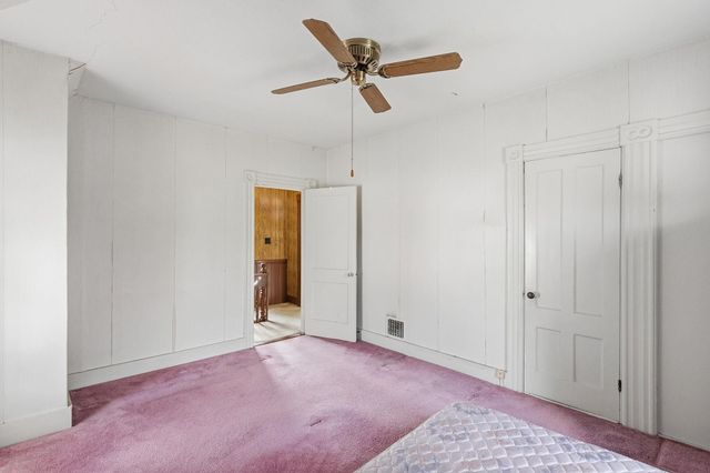 16 Sylvester Street, Manchester, NH 03102