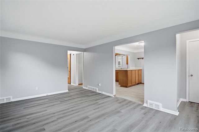 14650 College Avenue, Allen Park, MI 48101