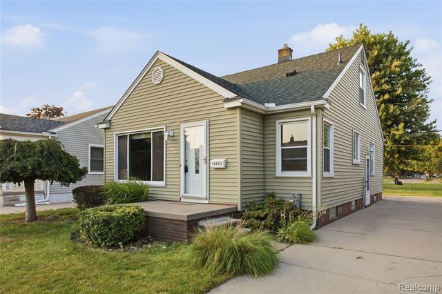 14650 College Avenue, Allen Park, MI 48101