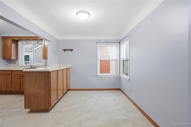 14650 College Avenue, Allen Park, MI 48101