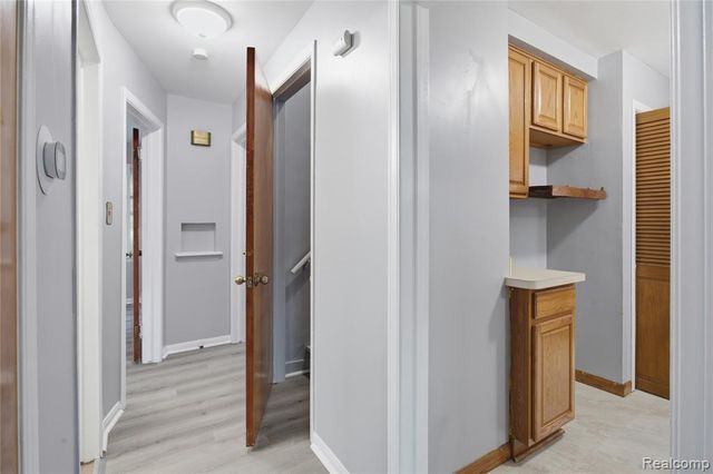 14650 College Avenue, Allen Park, MI 48101