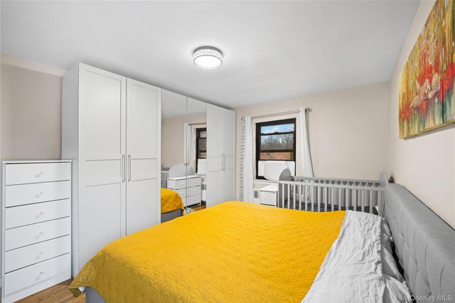 73-19 220th Street 140B2, Bayside, NY 11364