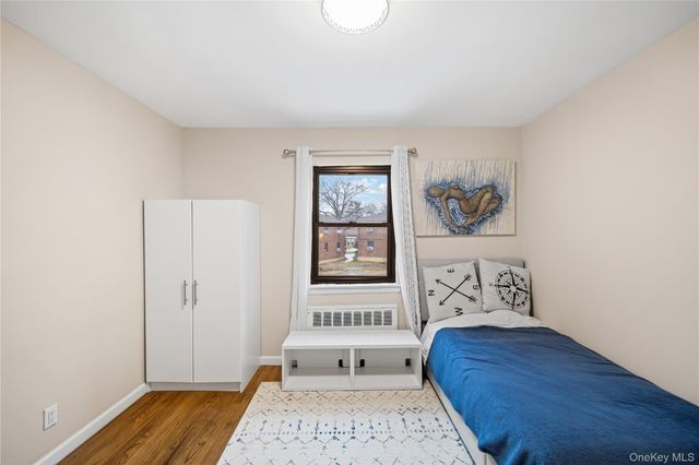 73-19 220th Street 140B2, Bayside, NY 11364