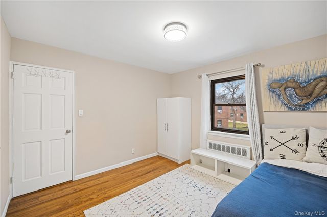 73-19 220th Street 140B2, Bayside, NY 11364