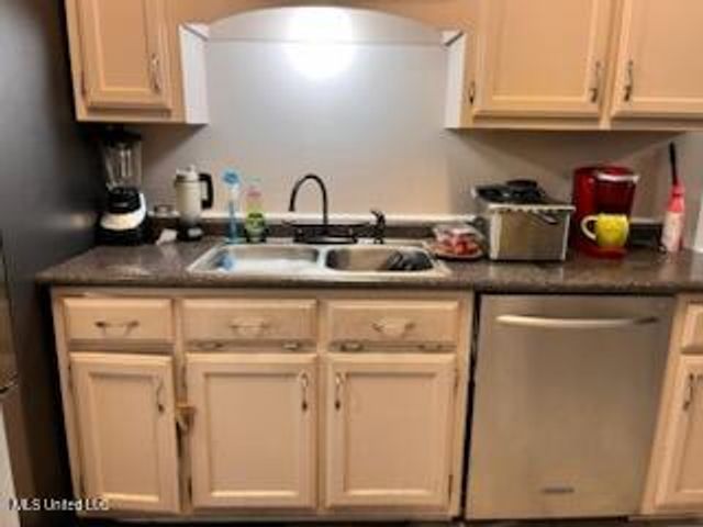 9091 Hunters Ridge Drive, Olive Branch, MS 38654
