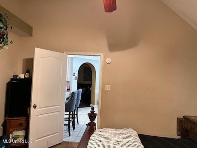 9091 Hunters Ridge Drive, Olive Branch, MS 38654