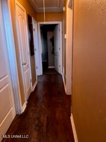 9091 Hunters Ridge Drive, Olive Branch, MS 38654