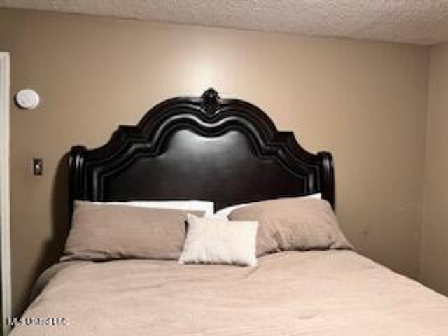 9091 Hunters Ridge Drive, Olive Branch, MS 38654