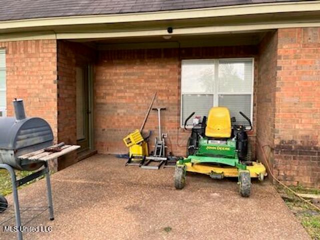 9091 Hunters Ridge Drive, Olive Branch, MS 38654