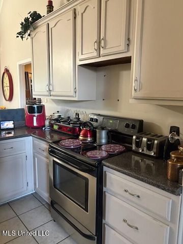 9091 Hunters Ridge Drive, Olive Branch, MS 38654
