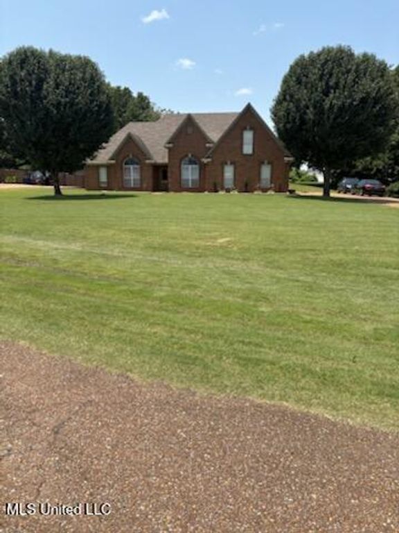 9091 Hunters Ridge Drive, Olive Branch, MS 38654