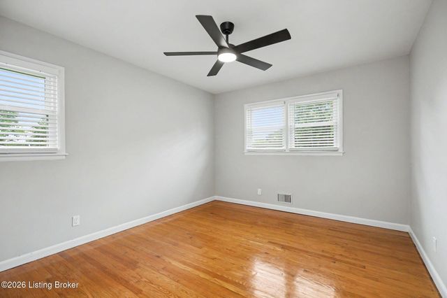 3026 Klonway Dr, Louisville, KY 40220