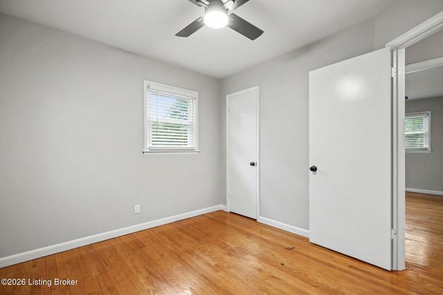 3026 Klonway Dr, Louisville, KY 40220