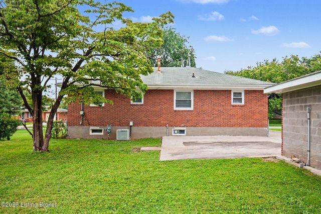 3026 Klonway Dr, Louisville, KY 40220
