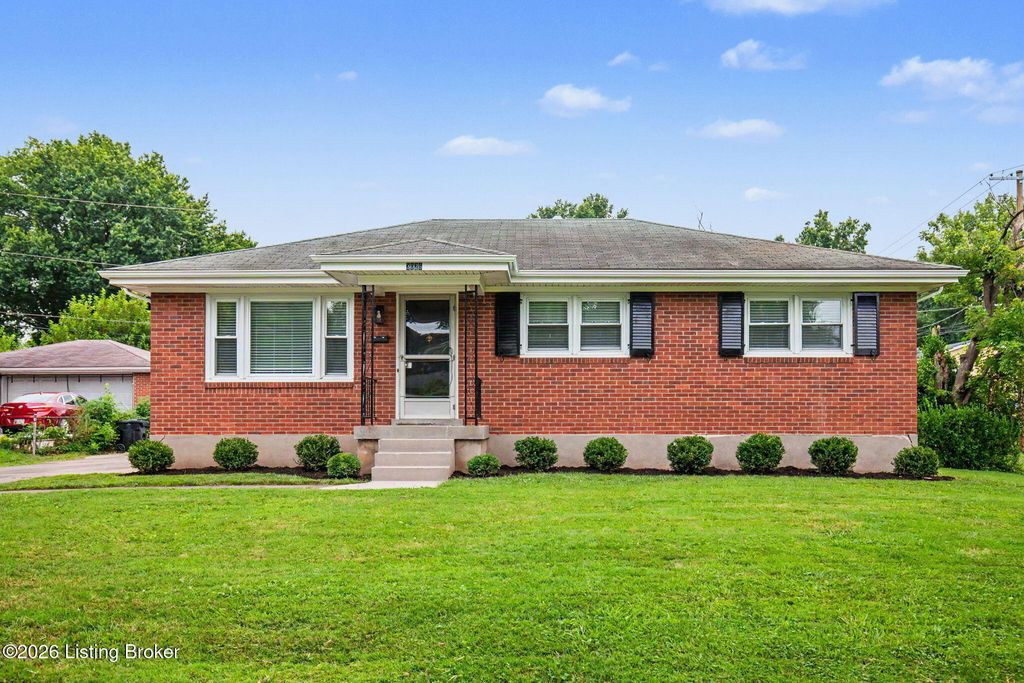 3026 Klonway Dr, Louisville, KY 40220