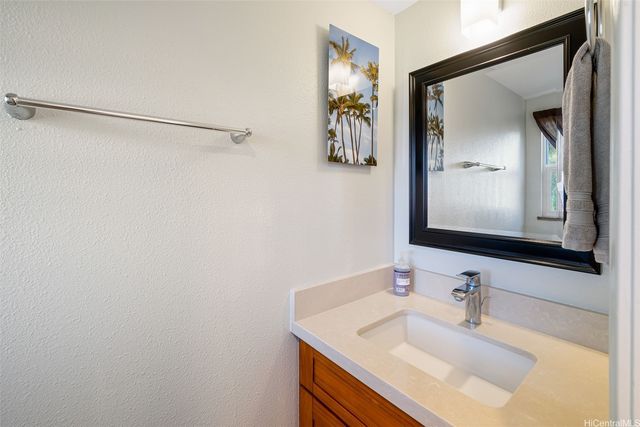 59-621 Ke Iki Road 2, Haleiwa, HI 96712