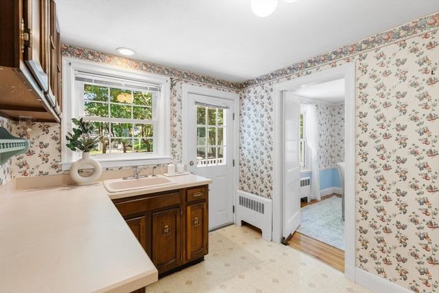 70 Grove St, Winchester, MA 01890