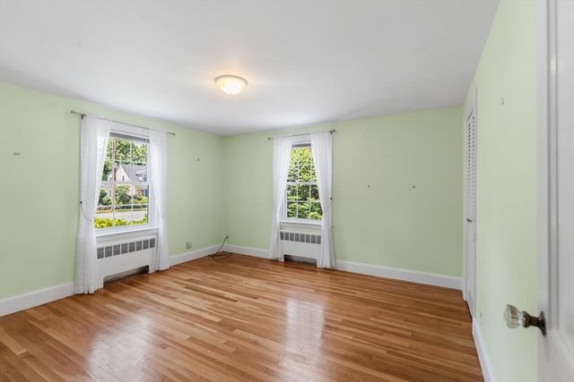 70 Grove St, Winchester, MA 01890