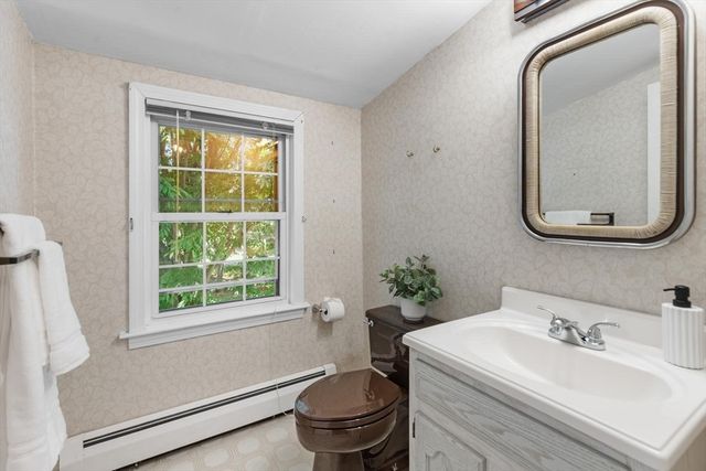 70 Grove St, Winchester, MA 01890