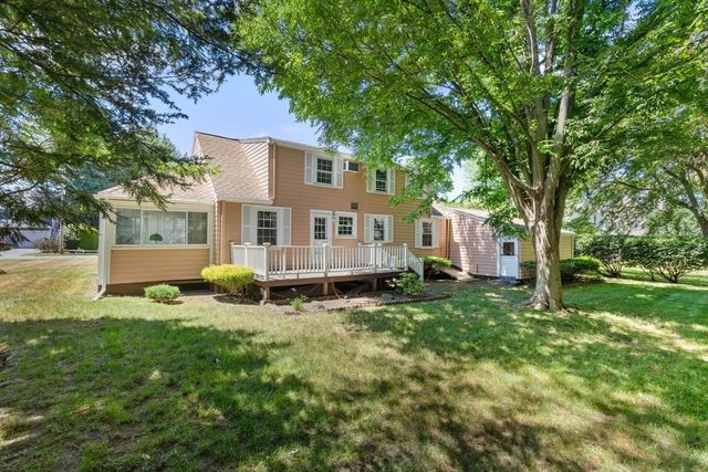 70 Grove St, Winchester, MA 01890