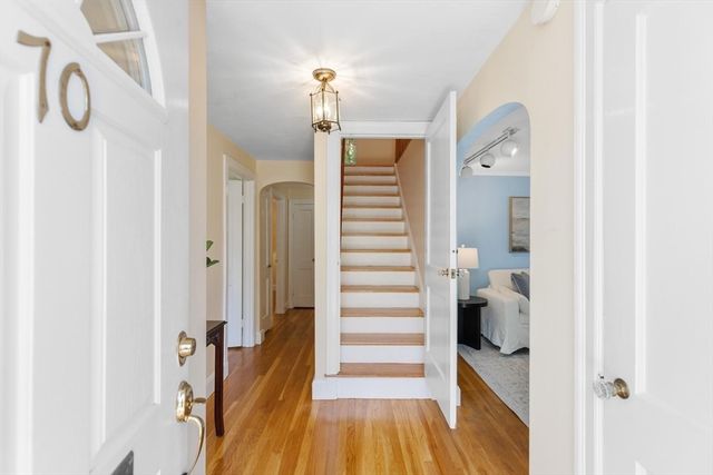70 Grove St, Winchester, MA 01890