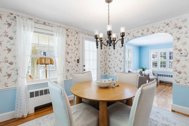 70 Grove St, Winchester, MA 01890
