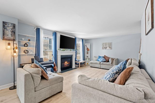 8064 Curtis Lane, Eden Prairie, MN 55347