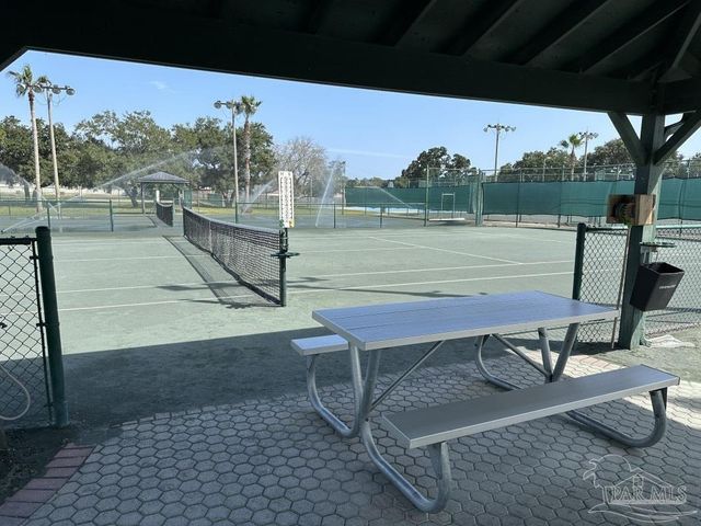 6576 Liberty St, Navarre, FL 32566