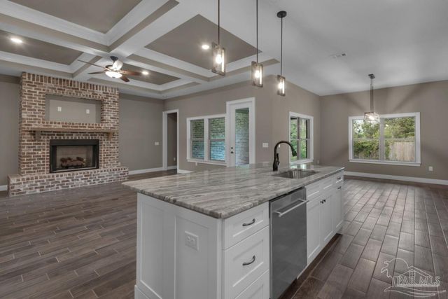 6576 Liberty St, Navarre, FL 32566