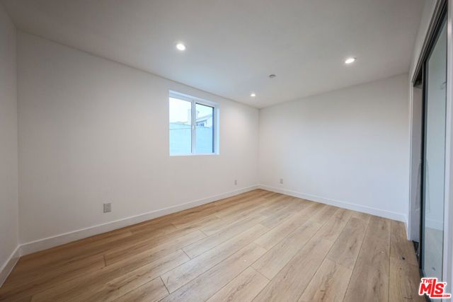 1525 S Carmelina Avenue 1527, Los Angeles, CA 90025