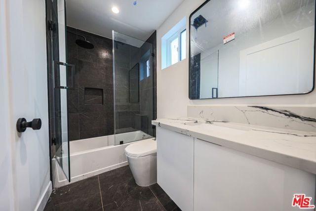 1525 S Carmelina Avenue 1527, Los Angeles, CA 90025