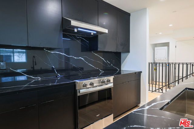 1525 S Carmelina Avenue 1527, Los Angeles, CA 90025