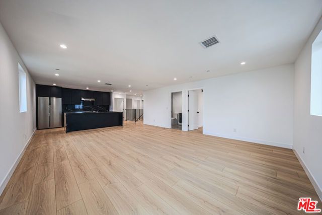 1525 S Carmelina Avenue 1527, Los Angeles, CA 90025