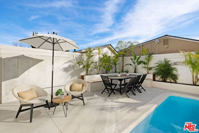 15864 Marlin Place, Van Nuys, CA 91406