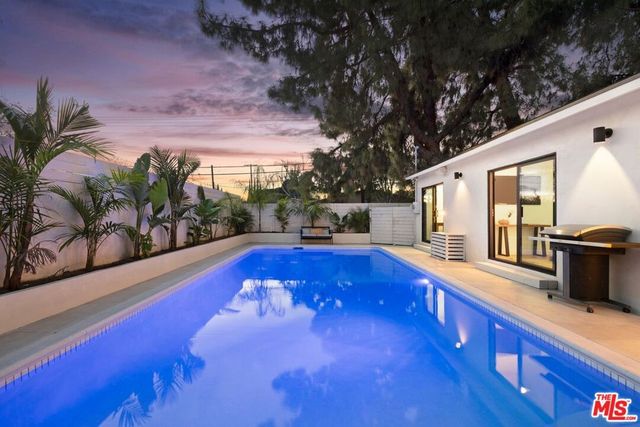 15864 Marlin Place, Van Nuys, CA 91406