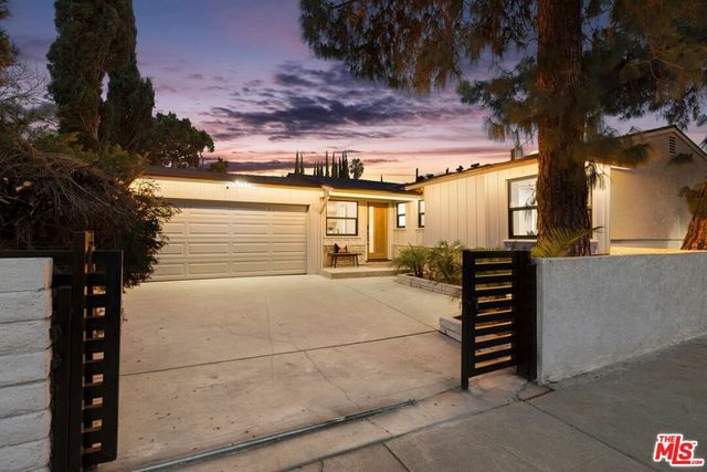 15864 Marlin Place, Van Nuys, CA 91406