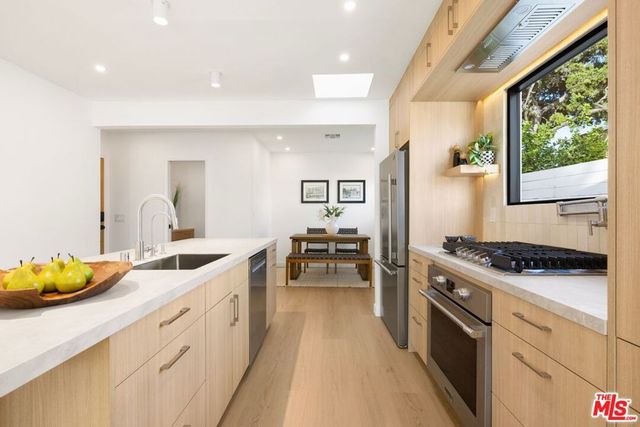 15864 Marlin Place, Van Nuys, CA 91406