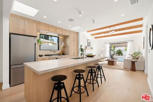 15864 Marlin Place, Van Nuys, CA 91406