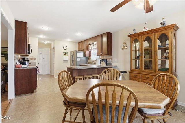 40 Farmgate Court, Selma, NC 27576