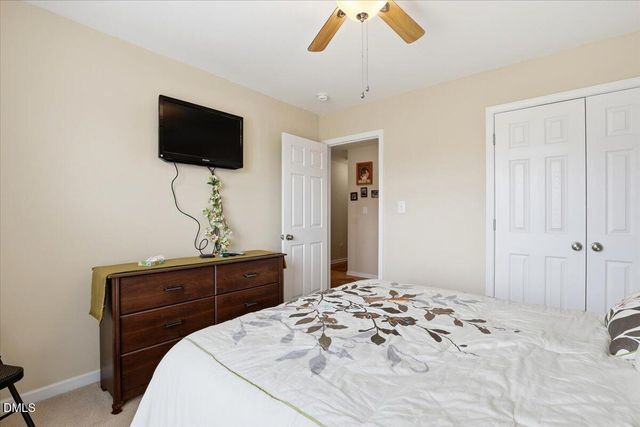 40 Farmgate Court, Selma, NC 27576