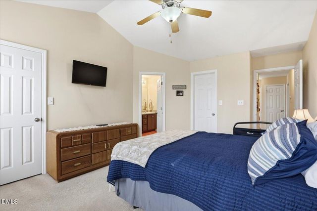 40 Farmgate Court, Selma, NC 27576