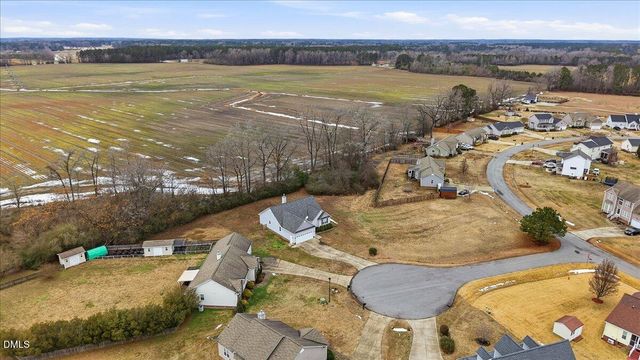 40 Farmgate Court, Selma, NC 27576