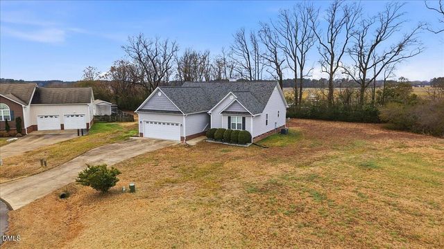 40 Farmgate Court, Selma, NC 27576