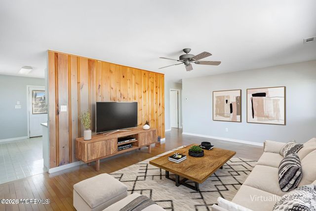 2402 -L- Central Avenue, Barnegat Light, NJ 08006