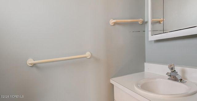 2402 -L- Central Avenue, Barnegat Light, NJ 08006