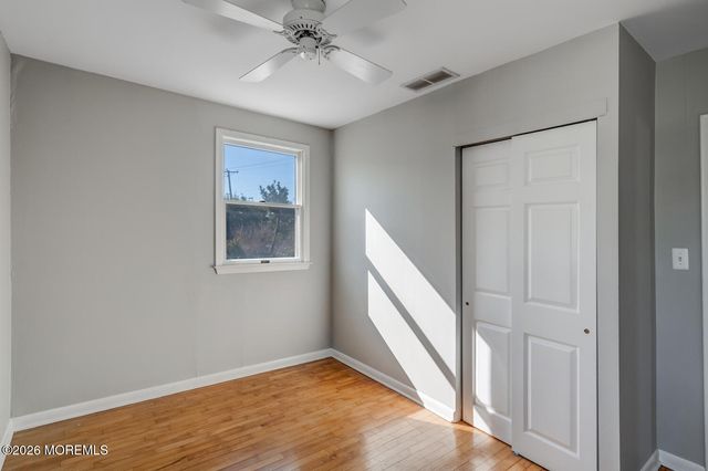 2402 -L- Central Avenue, Barnegat Light, NJ 08006