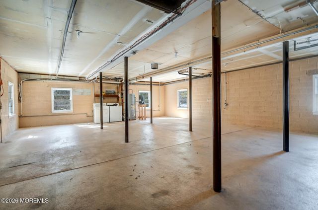 2402 -L- Central Avenue, Barnegat Light, NJ 08006